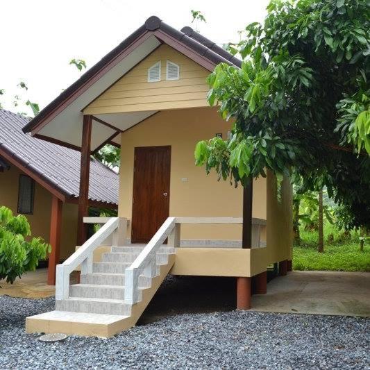 Baan Rai Pu Fa Villa Sattahip Bagian luar foto
